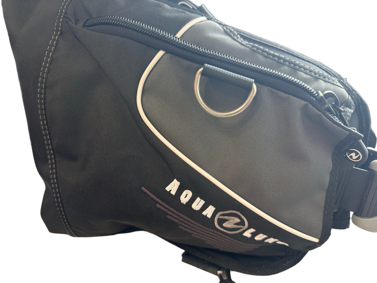 Aqua Lung Axiom -Large- Includes Shipping anywhere in the USA