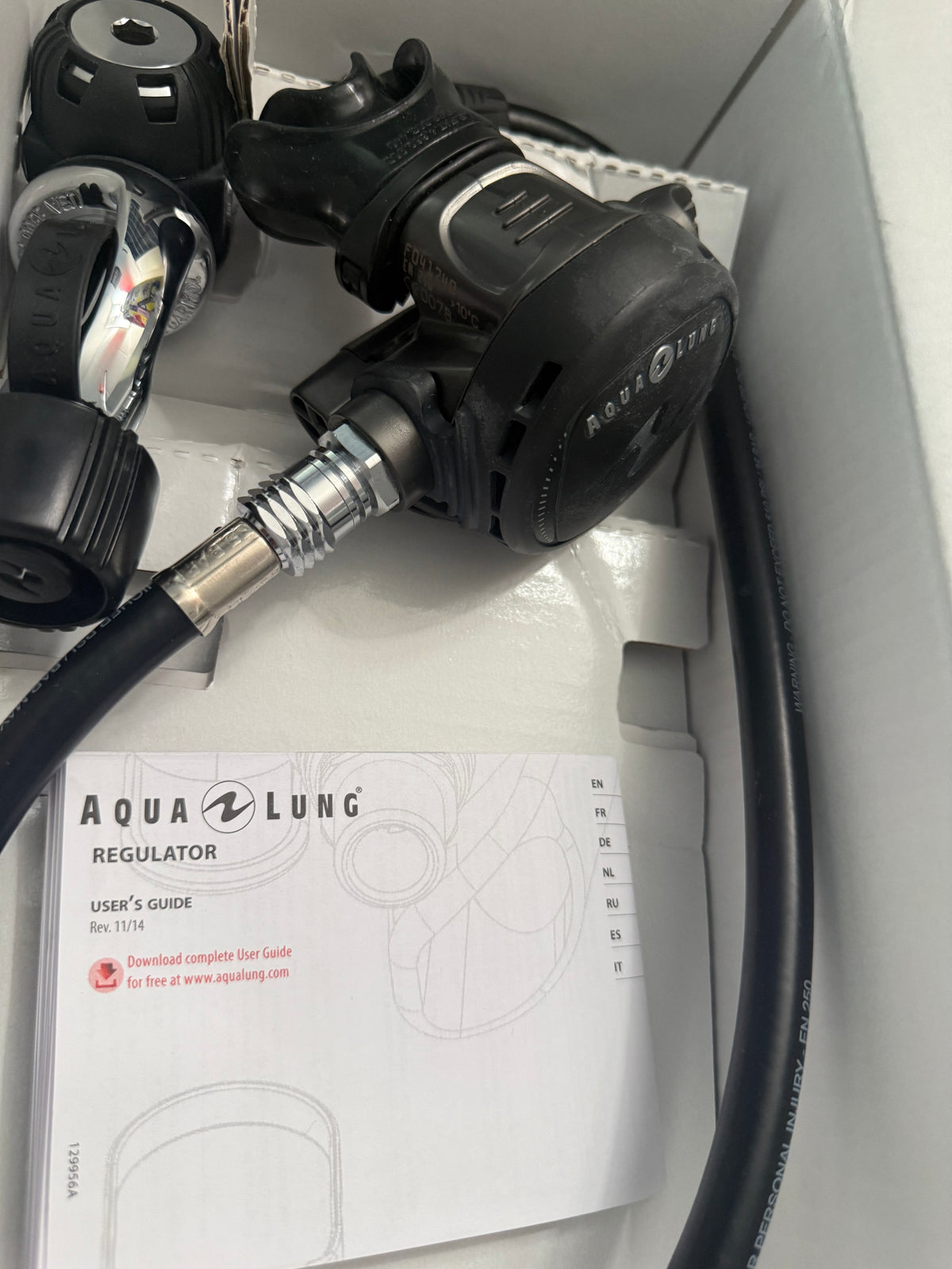 AQUALUNG TITAN REGULATOR – NEW OLD STOCK