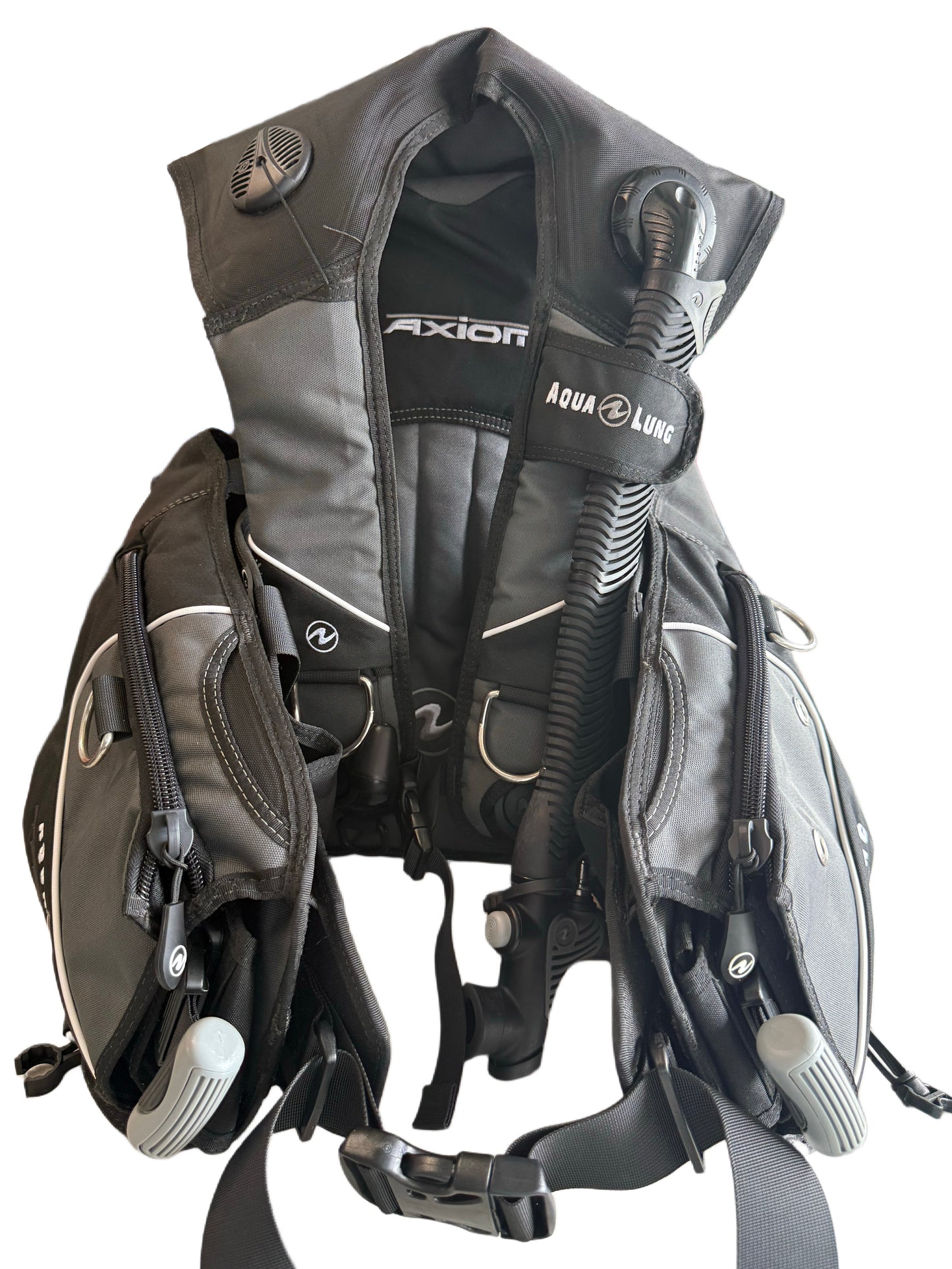 Aqua Lung Axiom -Large- Includes Shipping anywhere in the USA