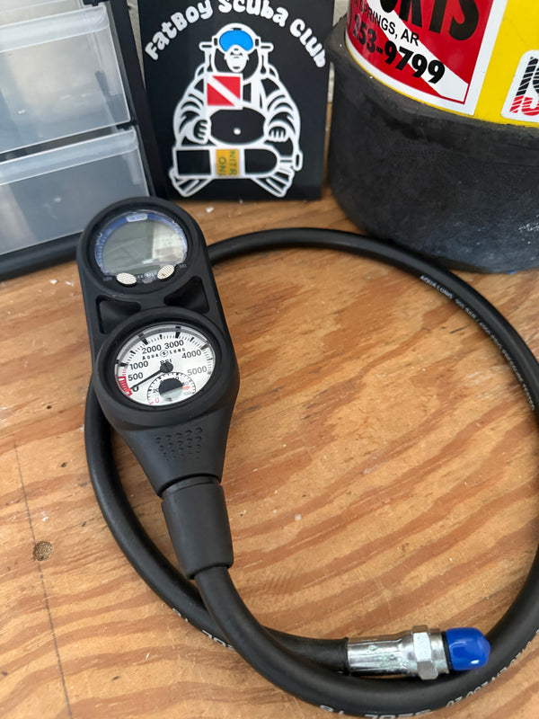 Aqua Lung i300R Console Dive Computer – Shipping to anywhere in the USA included.